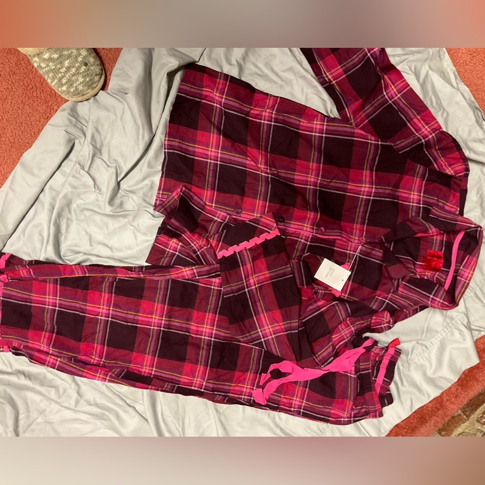 Victoria's Secret Pink Plaid Pajama Set